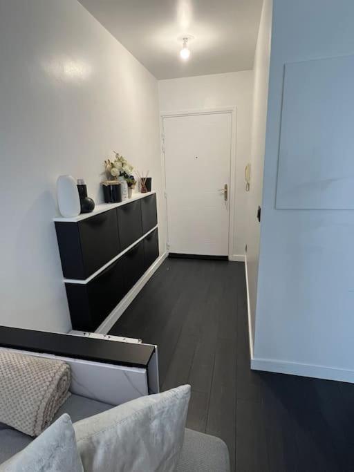 Superbe T2, Paris, Stade De France, Wifi, Parking Saint-Denis (Seine-Saint-Denis) Exterior foto